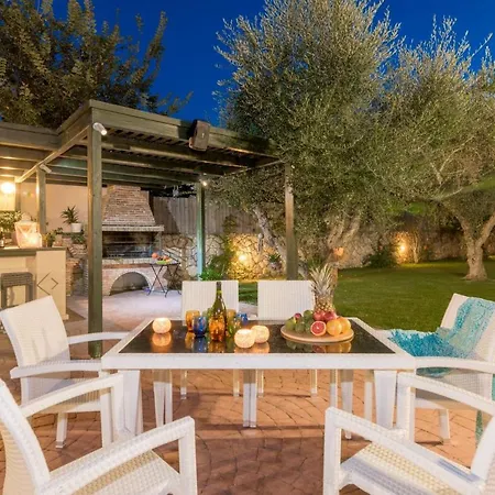 Villa Astarte - Istar With Tennis Court