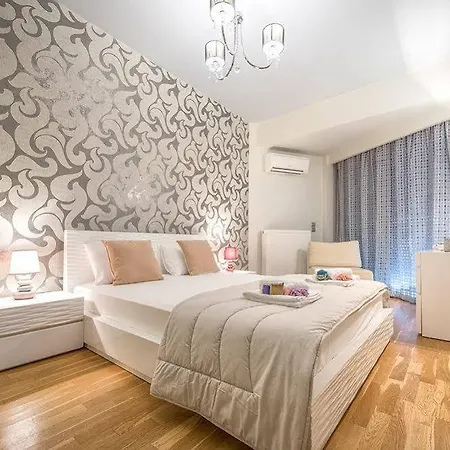Astarte - Istar With Tennis Court *