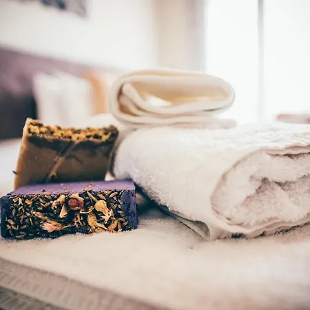 Astarte - Istar With Tennis Court *