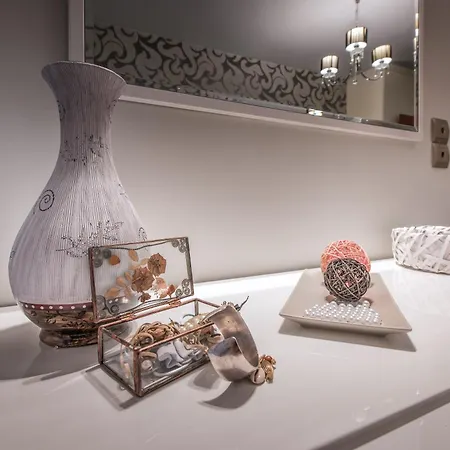 Astarte - Istar With Tennis Court 别墅 *