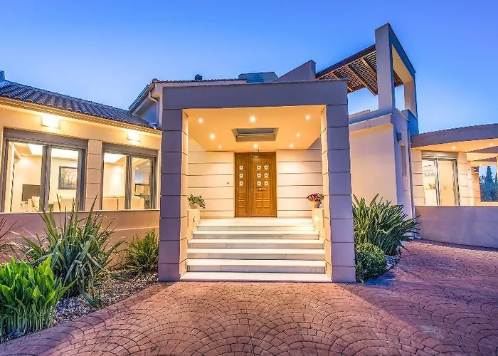 Astarte - Istar With Tennis Court 别墅 *