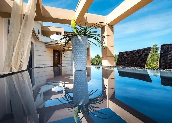 别墅 Astarte - Istar With Tennis Court *