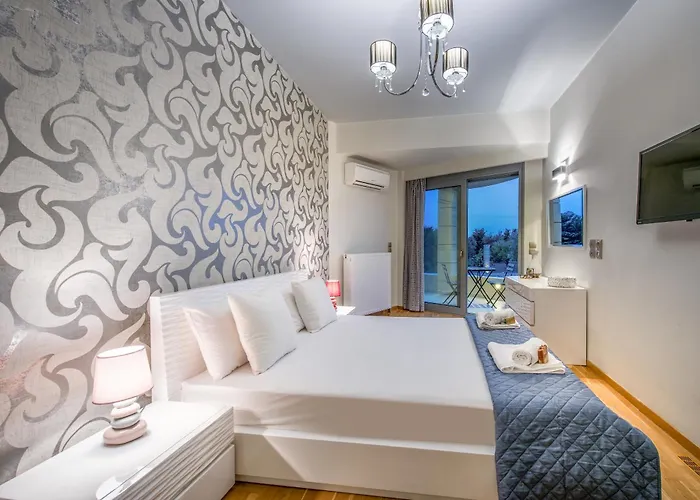 Astarte - Istar With Tennis Court 别墅