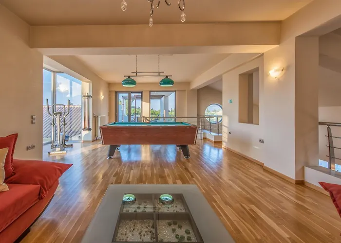 Astarte - Istar With Tennis Court 别墅