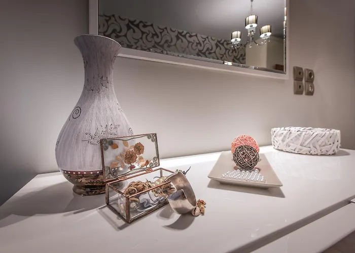 Astarte - Istar With Tennis Court 别墅 *