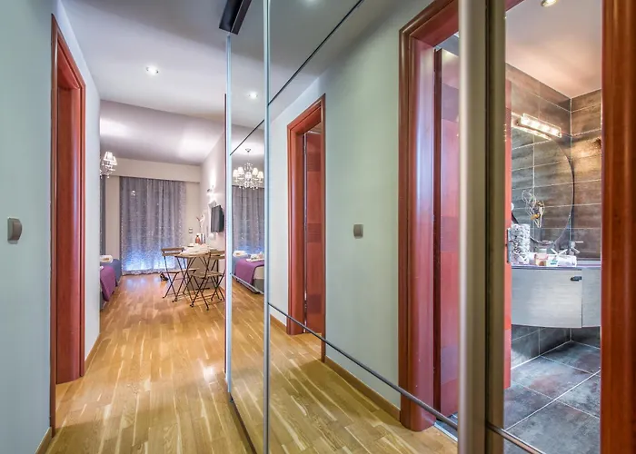 Astarte - Istar With Tennis Court *