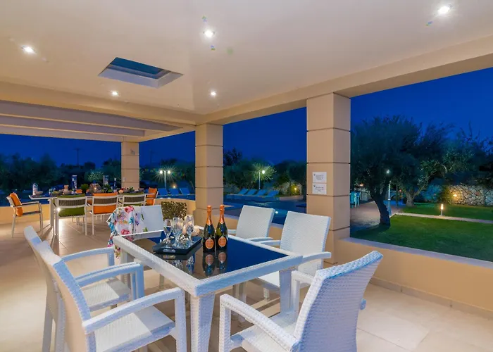 别墅 Astarte - Istar With Tennis Court *