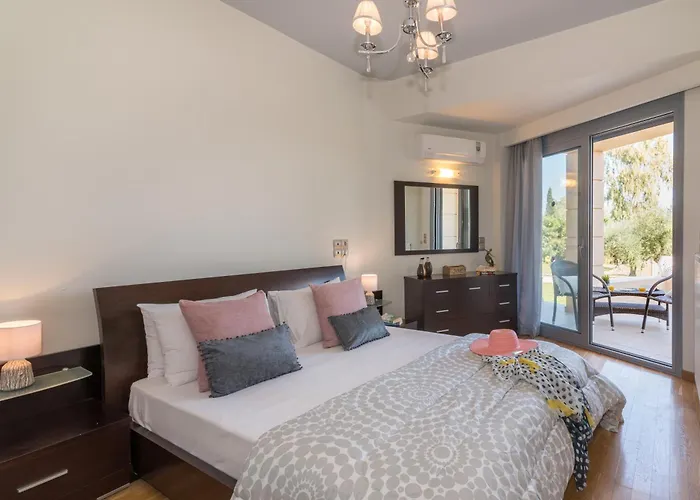 Astarte - Istar With Tennis Court *