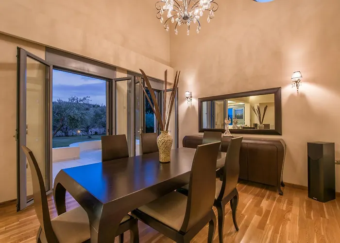 别墅 Astarte - Istar With Tennis Court