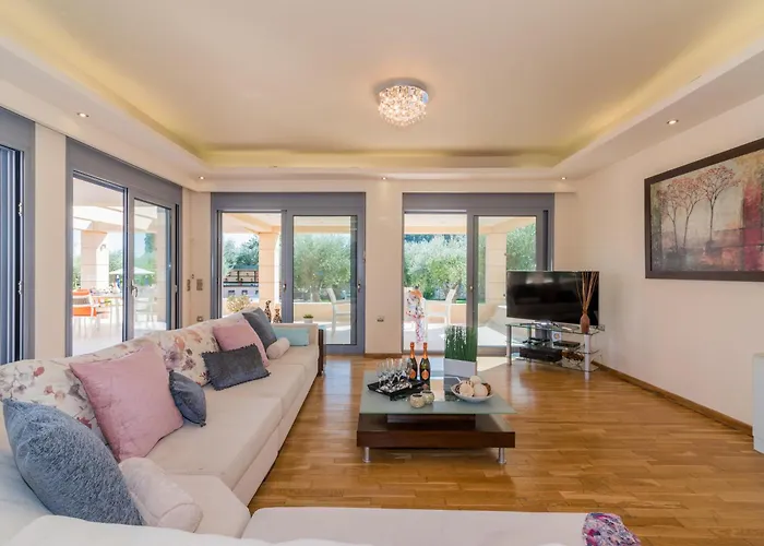 别墅 Astarte - Istar With Tennis Court *