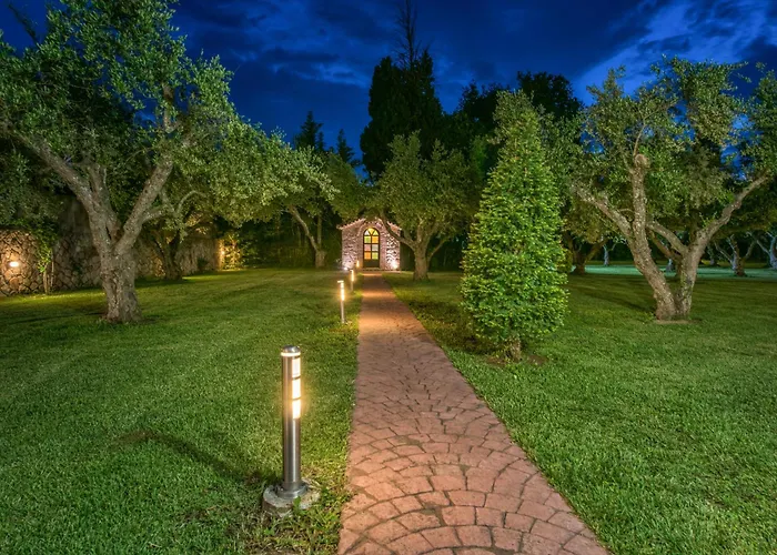 Astarte - Istar With Tennis Court Villa