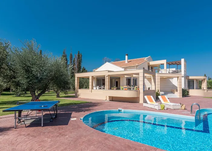 Astarte - Istar With Tennis Court * Makhairádhon