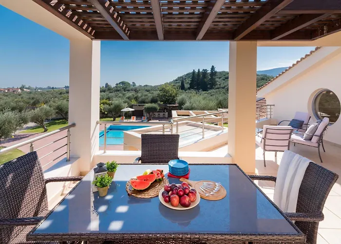 Astarte - Istar With Tennis Court