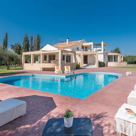 Astarte Villas - Istar Villa With Tennis Court Villa Makhairadhon
