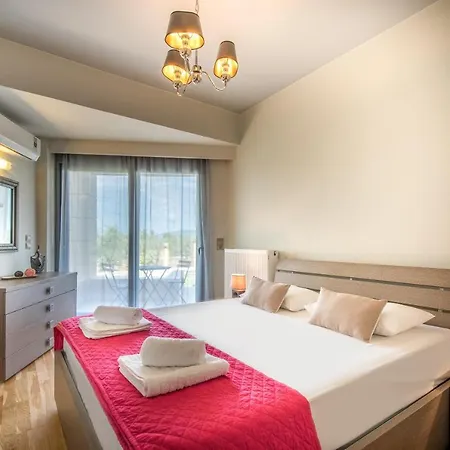 Astarte Villas - Istar Villa With Tennis Court Makhairadhon