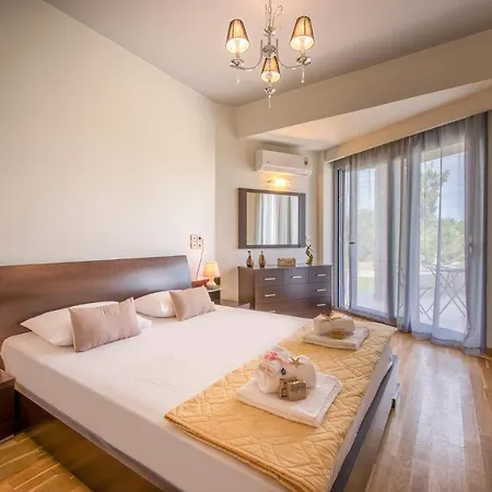 Villa Astarte Villas - Istar Villa With Tennis Court Makhairadhon